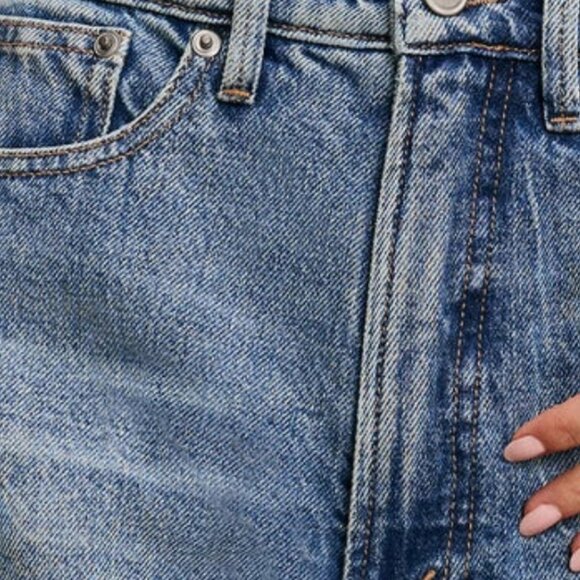 Good American GOOD EXTREME BARREL JEANS - Picture 8 of 9